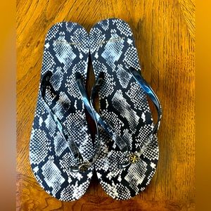 Snake print Tory Burch Flip Flops NEVER WORN